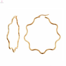 Trendy Natural Gold Flower Earrings For Young Girls